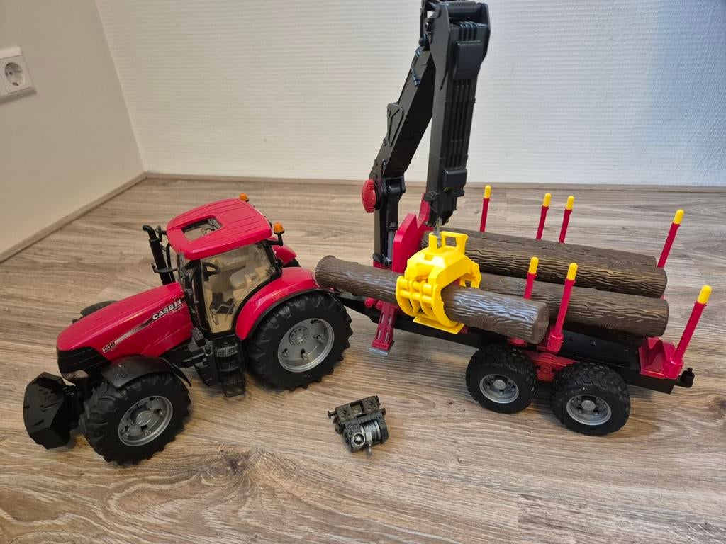 Case 230 tractor met boomstammenkar en knijper, Ophalen, Gebruikt