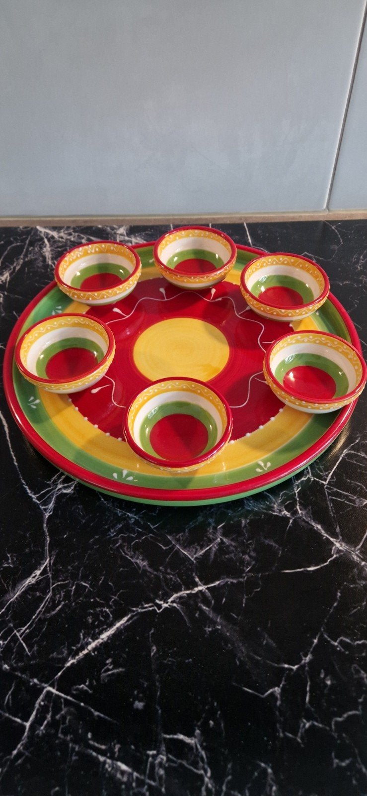 Vrolijk Spaanse Tapas Set - Zo goed als nieuw, Keramiek, Ophalen of Verzenden, Overige stijlen, Schaal of Schalen