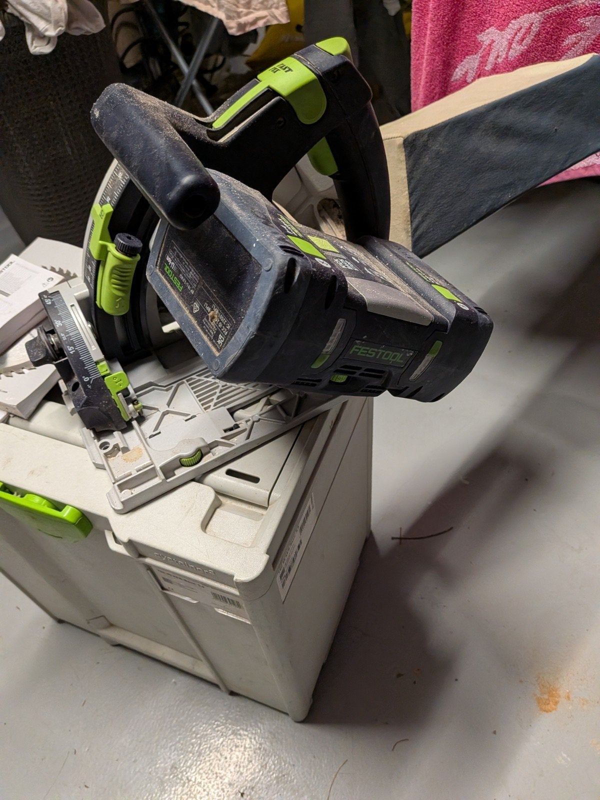 Festool Invalzaag TSC 55 K met 2 accu's en geleider, Ophalen, Zo goed als nieuw, Invalzaag, Festool