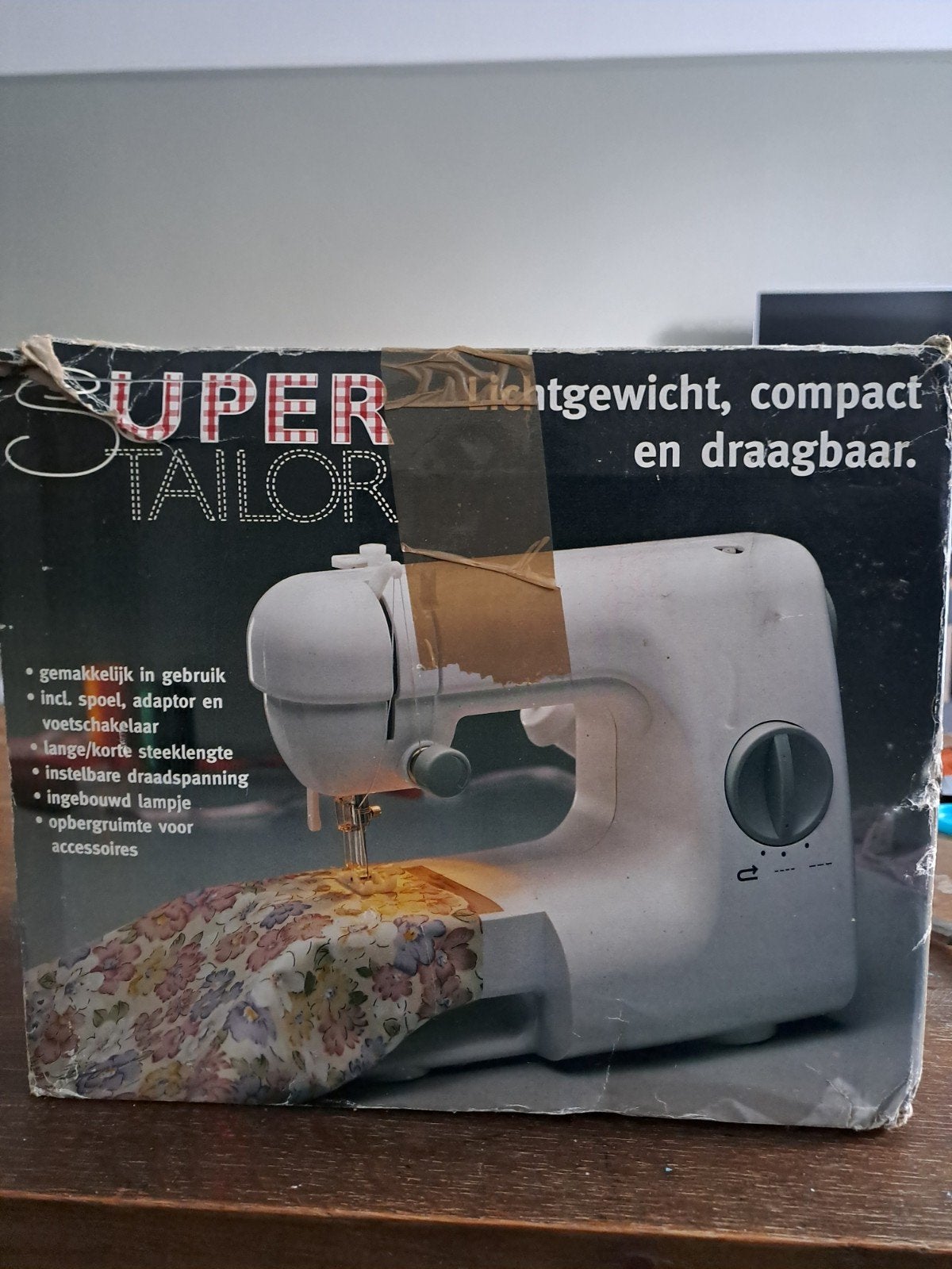 Super Tailor Naaimachine - Lichtgewicht & Compact, Ophalen of Verzenden, Zo goed als nieuw, Naaimachine, Overige merken
