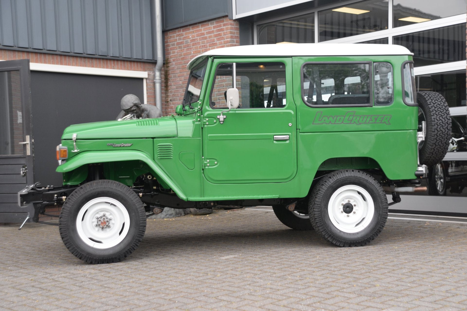 Toyota Land Cruiser BJ40 | Hardtop Diesel | Fully Restored |, Auto's, 2977 cc, Gebruikt, Zwart, 4 cilinders