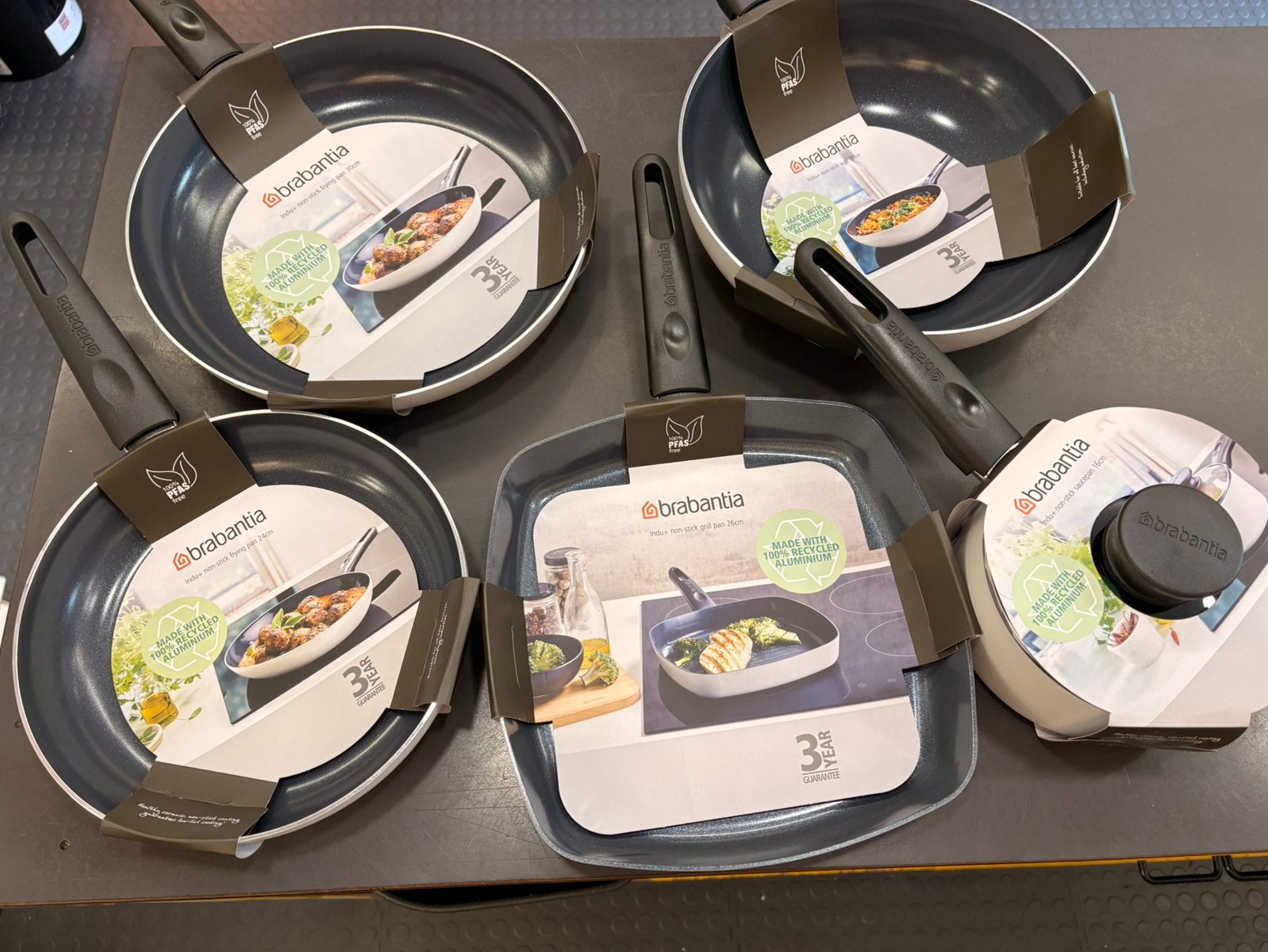 Set van 5 Brabantia INDU pannen, Ophalen of Verzenden, Nieuw, Rvs, Wok