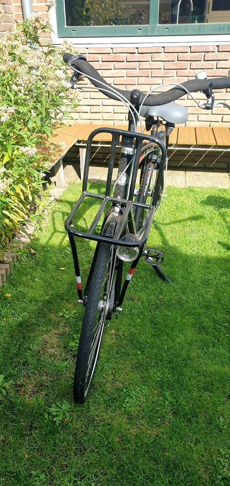 Foto 4 van Crunch+ Stadsfiets met Voordrager - Zo goed als nieuw