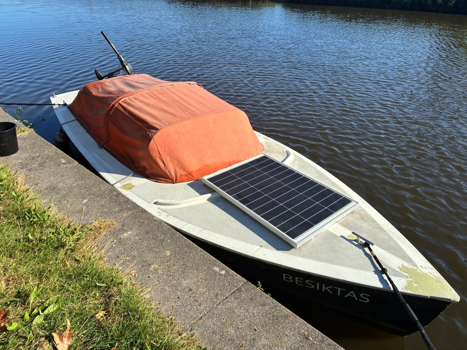 Elektrische Grachtensloep Volksboot 480 + zonnepaneel, Ophalen, Gebruikt, 3 tot 6 meter