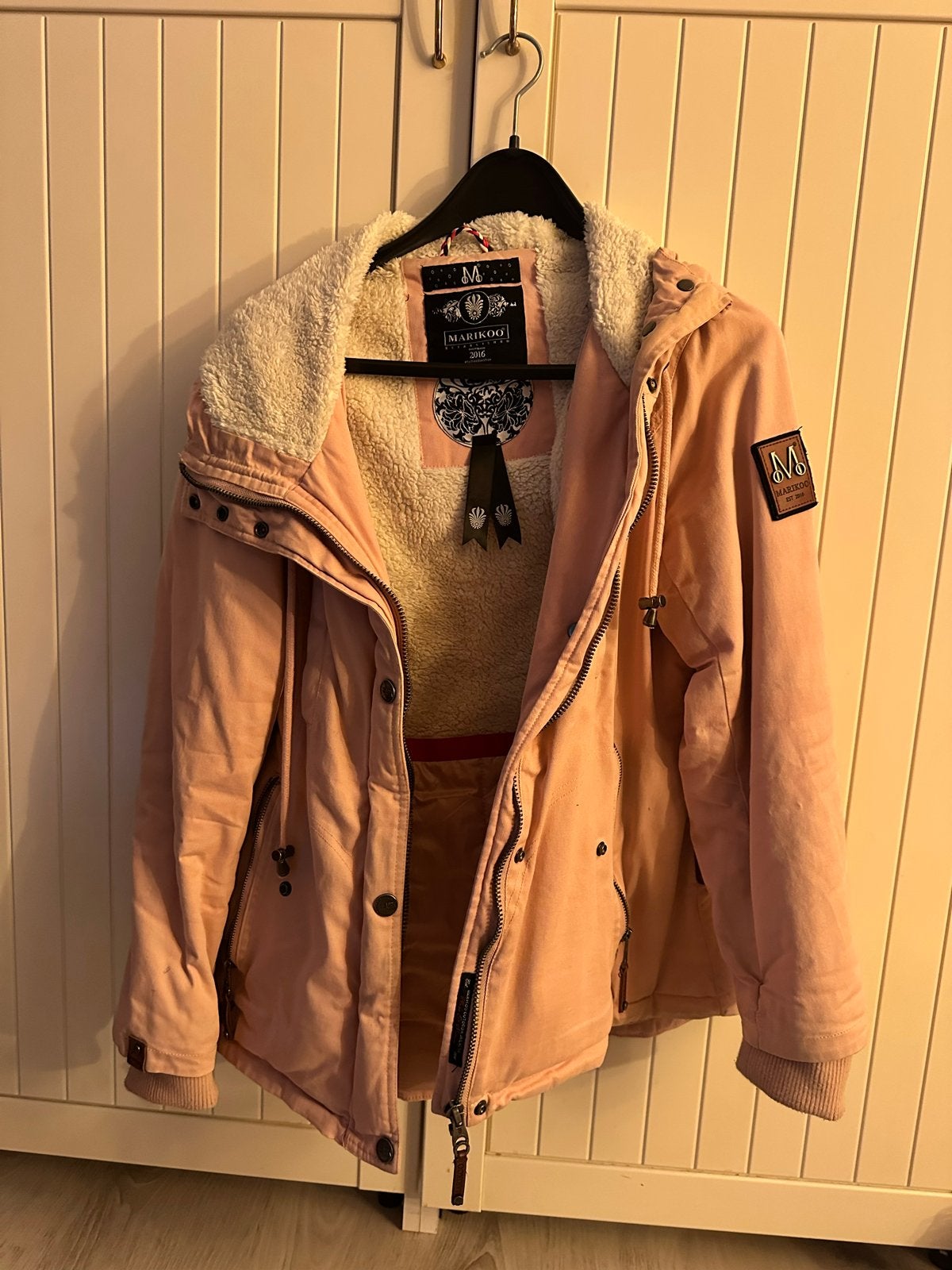 Marikoo Winterjas Roze - Zo goed als nieuw, Ophalen, Zo goed als nieuw, Maat 46/48 (XL) of groter, Roze