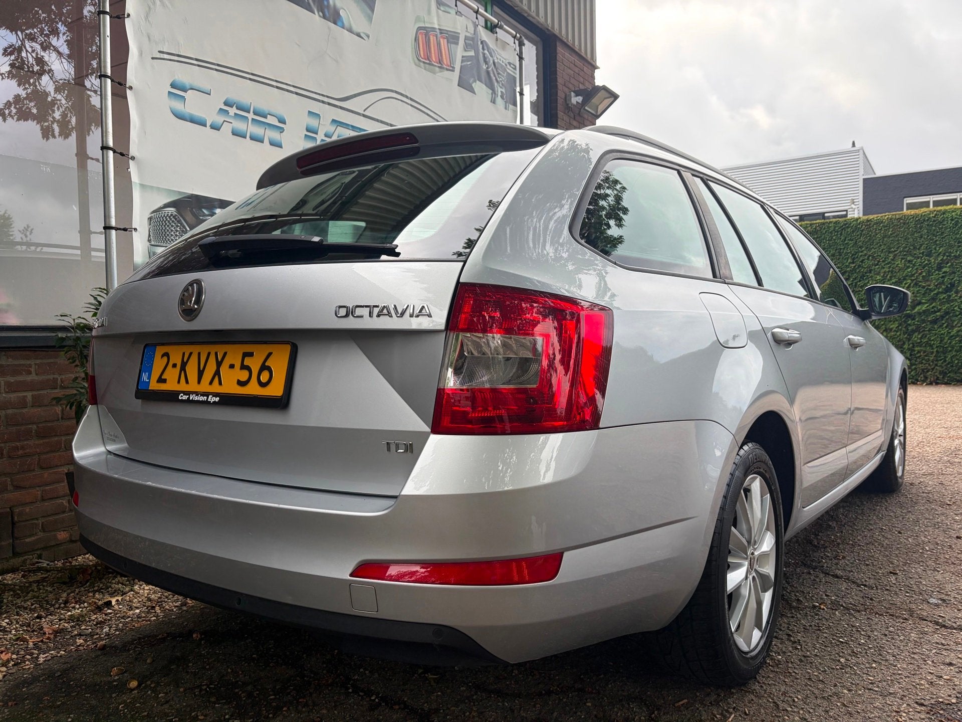 Skoda Octavia Combi 1.6 TDI Ambition Businessline|Automaat|L, Auto's, Euro 5, Gebruikt, 4 cilinders, Diesel