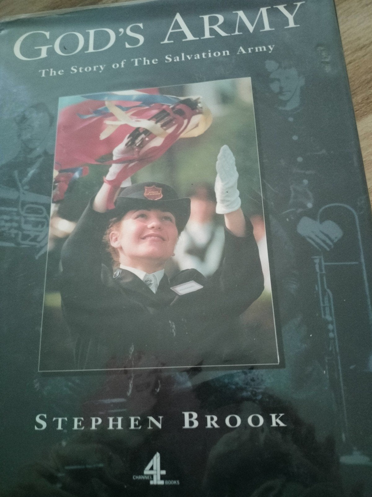 God's Army: The Story of The Salvation Army - Stephen Brook, Ophalen of Verzenden, Zo goed als nieuw, Stephen Brook, Christendom | Protestants