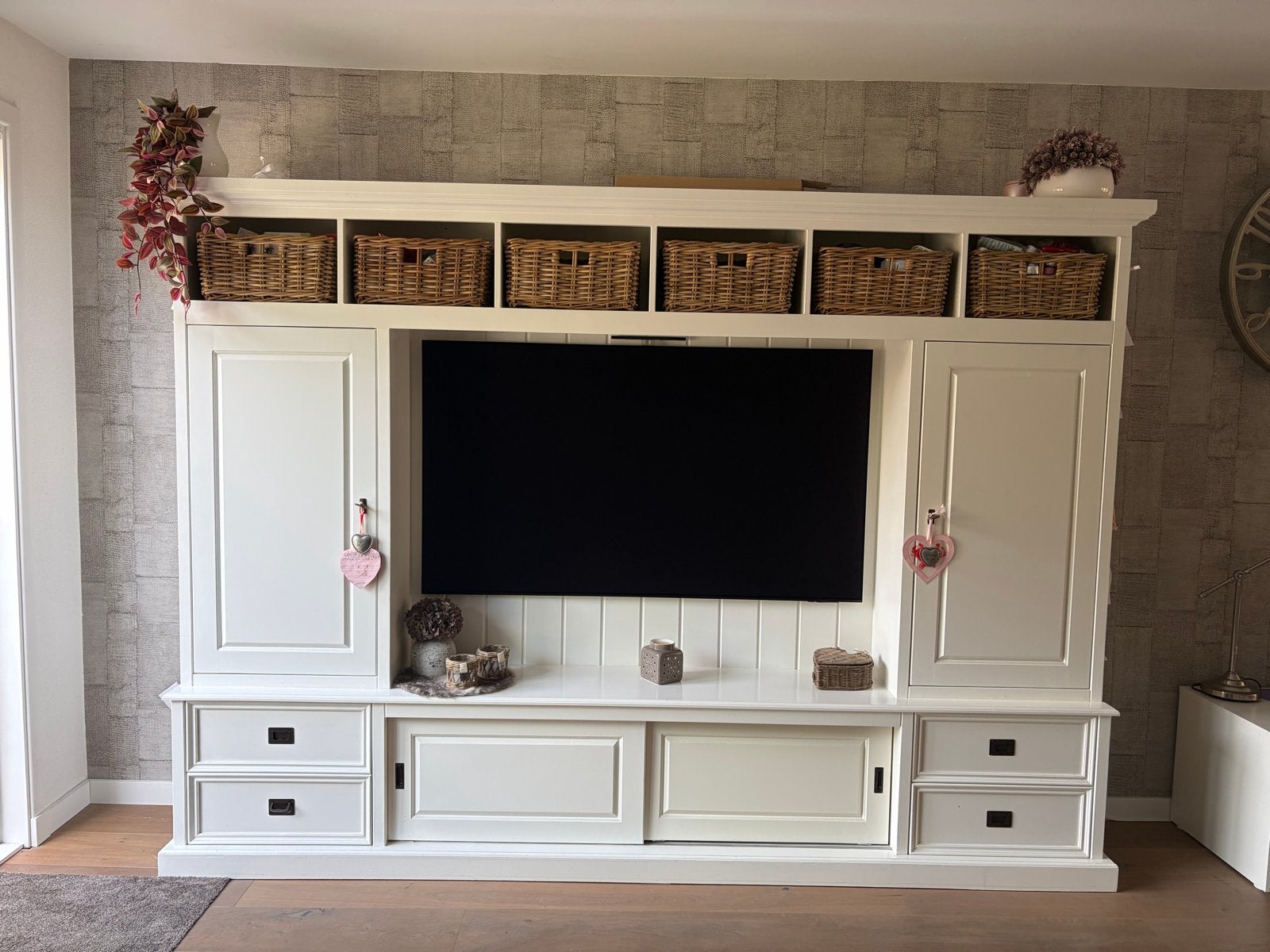 Grote witte tv-meubel/wandkast met opbergruimte, Ophalen, Gebruikt, 200 cm of meer, 25 tot 50 cm