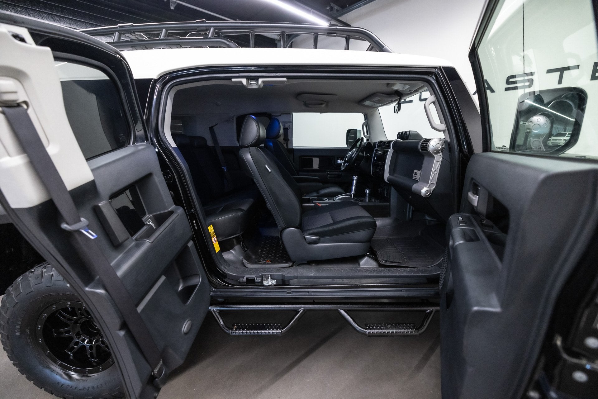 Toyota FJ Cruiser VVT-i V6 Btw auto, Fiscale waarde € 8.00, Automaat, Stof, Gebruikt, 4000 cc