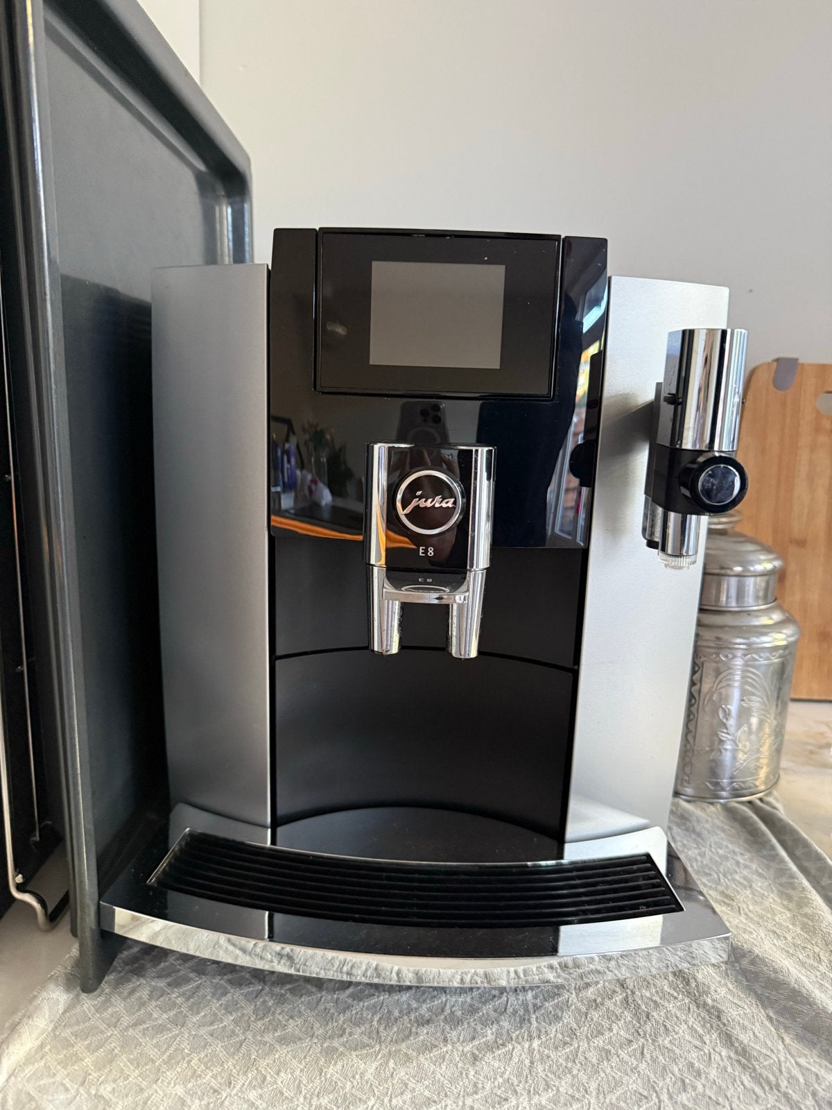 Foto 2 van Jura E8 Touch Koffiemachine - Perfect onderhouden
