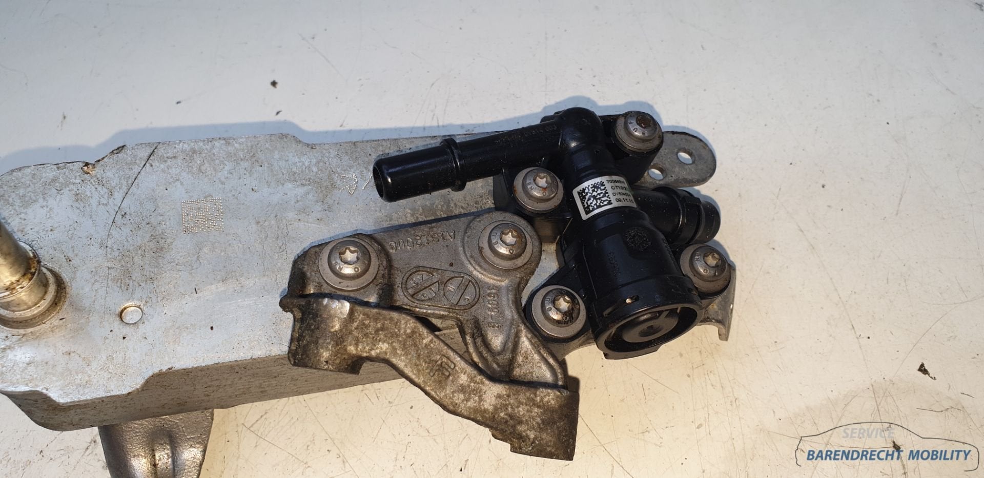 Automaatoliekoeler B47D20A 1 3 4 5 serie F-series 851451506, Petuelring 130
80788  Munich, DE, Gebruikt, Info@bmw.de, Ophalen of Verzenden