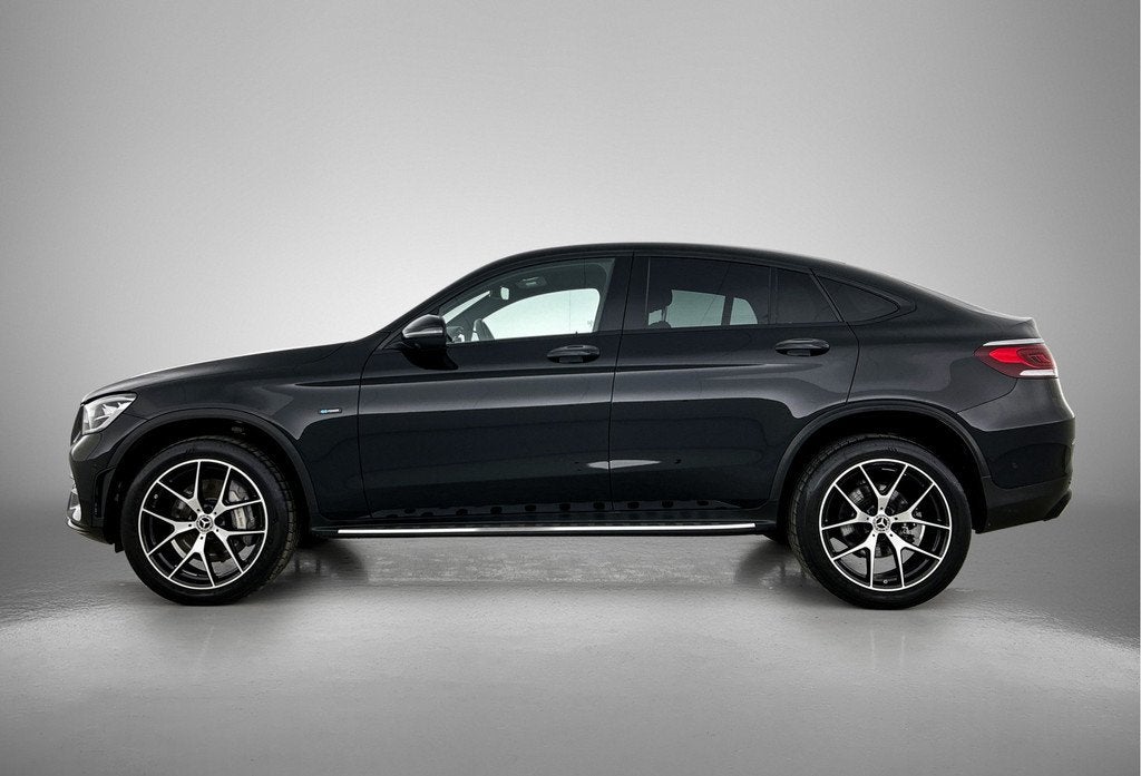 Mercedes-Benz GLC 300e 4MATIC Premium Plus AMG | Burmester |, Auto's, Automaat, Gebruikt, 4 cilinders, 320 pk