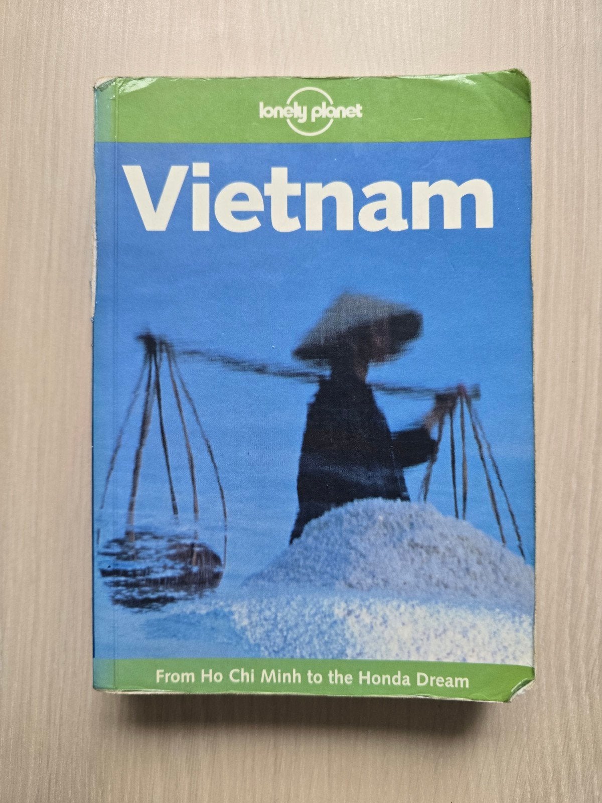 Lonely Planet Vietnam 6e editie - Zo goed als nieuw, Boeken, Lonely Planet, Ophalen of Verzenden, Zo goed als nieuw, Reisgids of -boek