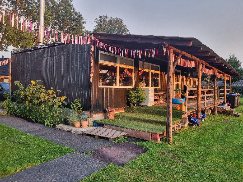 Woonunits 91m2 met overkapping 50m2, 3 slaapkamers, Ophalen of Verzenden