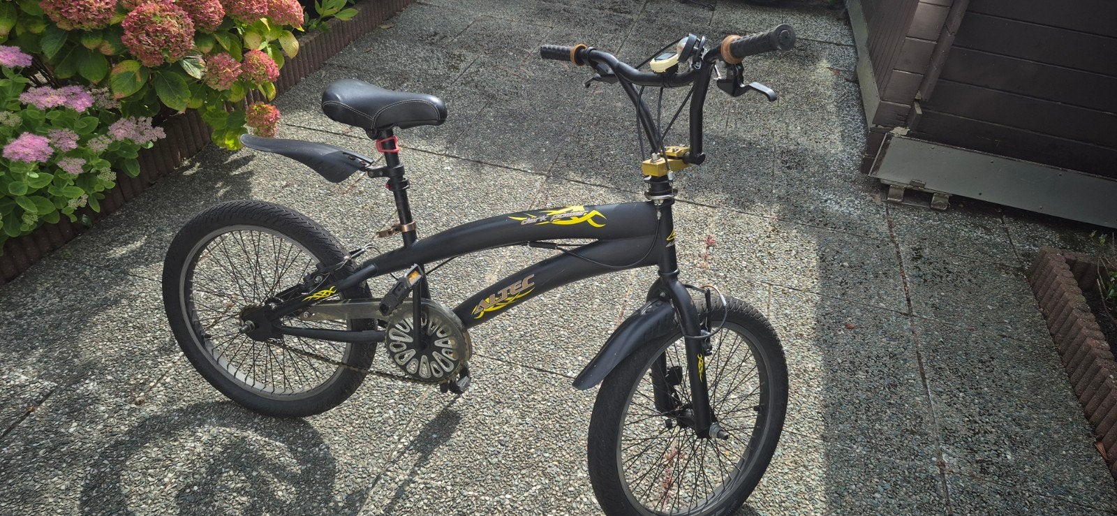 Altec BMX fiets - Zwart met gele accenten, Altec, Staal, Velgrem, V-brakes