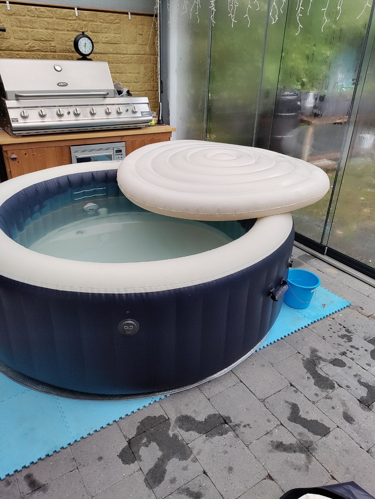 Intex Pure Spa Bubble Therapy opblaasbare jacuzzi, Ophalen of Verzenden, Gebruikt, Afdekzeil, Opblaasbaar