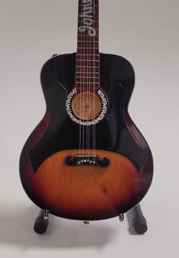 Johnny Cash brown gitaar miniatuur 25cm mini guitar deco, Info@deconoord.nl, Deco Noord, Nieuw, Ophalen of Verzenden