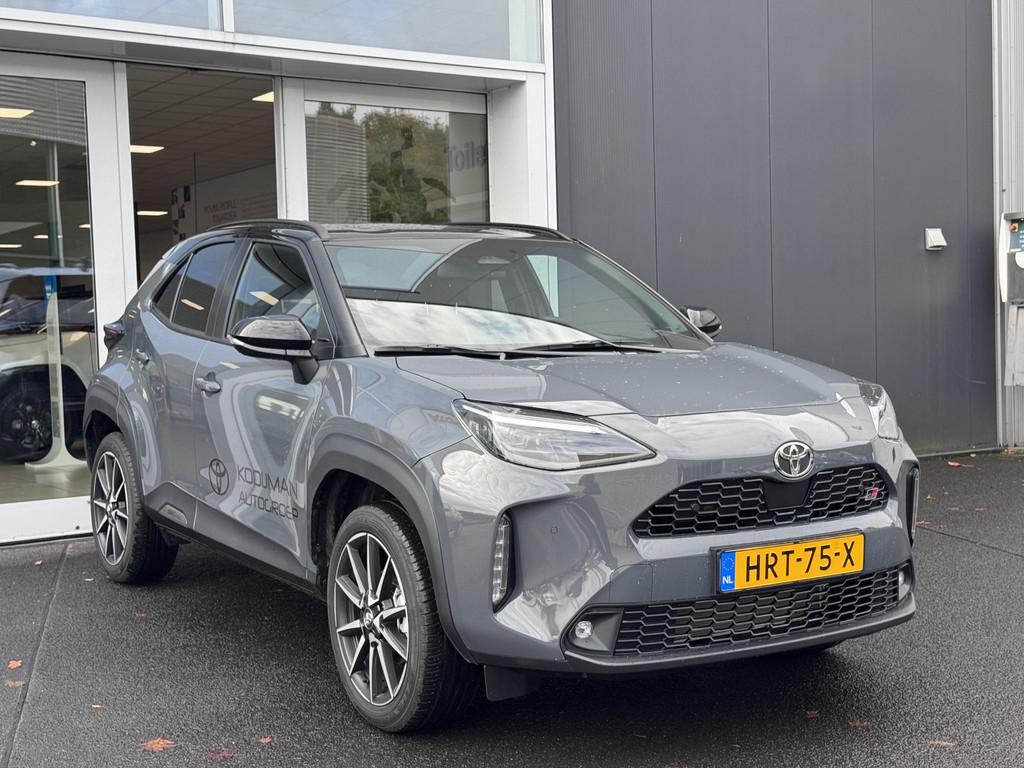 Toyota Yaris Cross 1.5 Hybrid 130 GR SPORT | Stoelverwarming, Auto's, Toyota, Hybride Elektrisch/Benzine, 3 cilinders, 550 kg