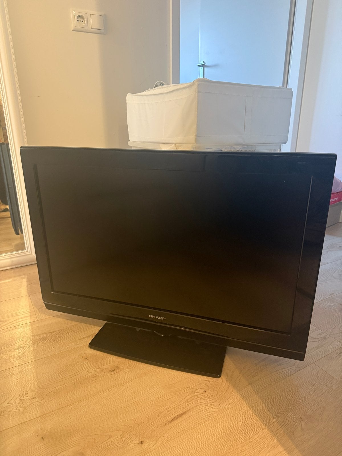Sharp Televisie in goede staat met afstandsbediening, Audio, Tv en Foto, Televisies, Ophalen, Gebruikt, 50 Hz, 80 tot 100 cm