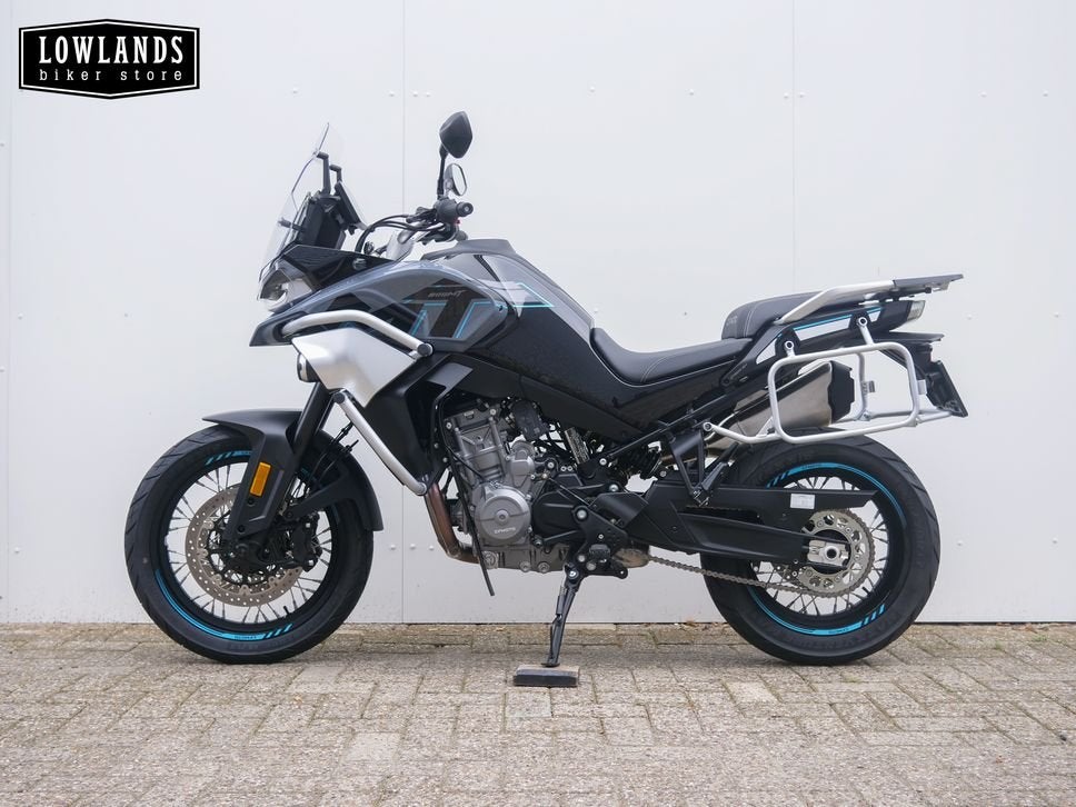 CFMOTO 800 MT SPORT (bj 2026), 2 cilinders, Motorrijbewijs A, Bedrijf, Onbekend