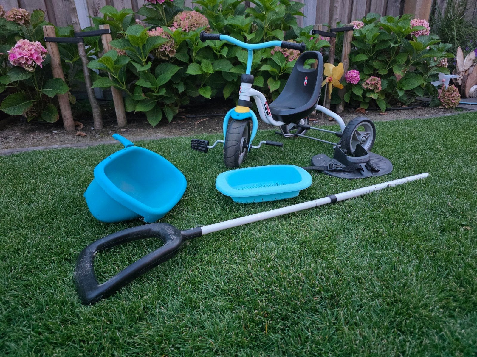 Puky driewieler met duwstang en kiepbakjes, Kinderen en Baby's, Speelgoed | Buiten | Voertuigen en Loopfietsen, Ophalen, Gebruikt