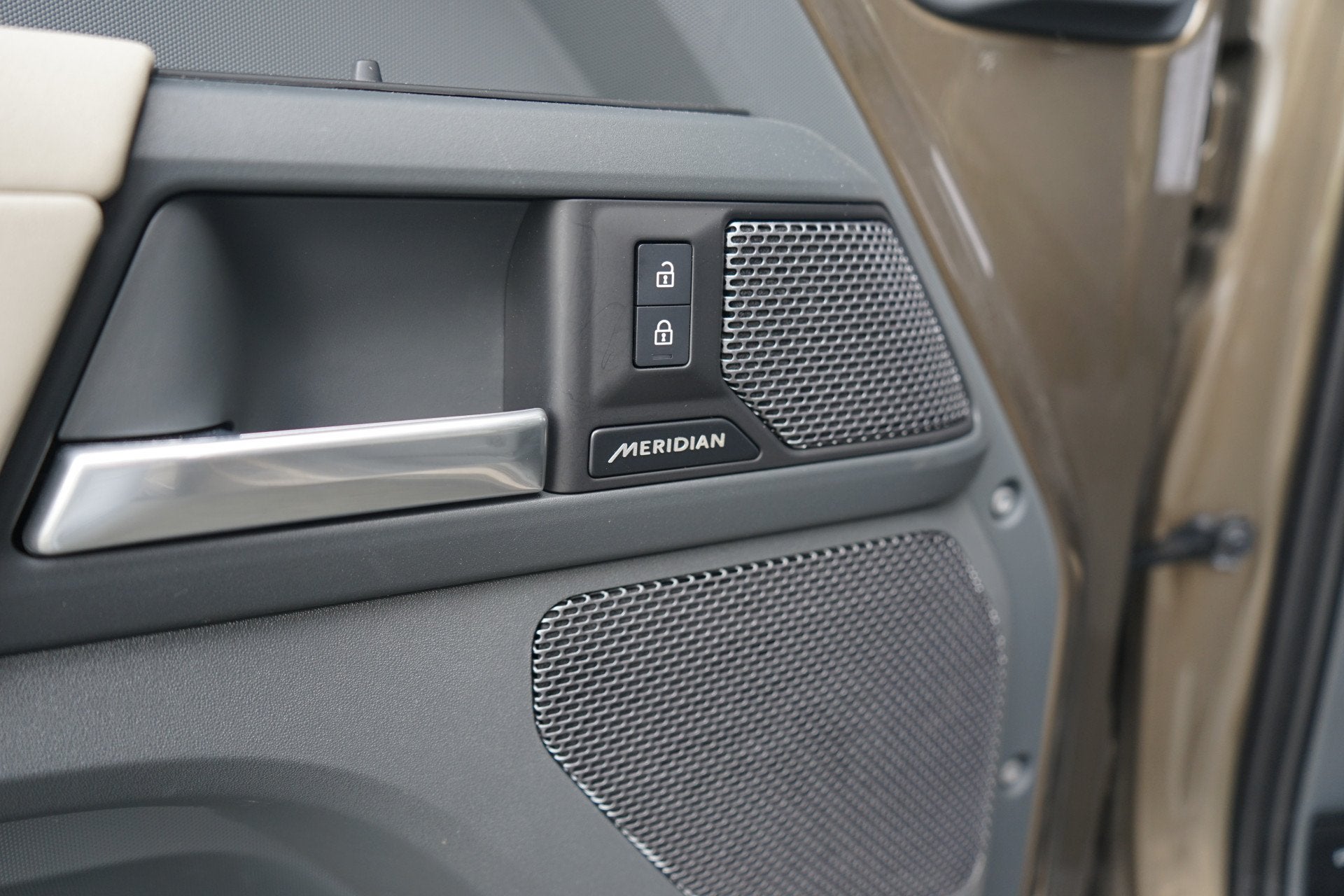 Land Rover Defender Hard Top 3.0 D200 110 MHEV X-Dynamic SE, 12 maanden, Automatische klimaatregeling, Bedrijf, Diesel
