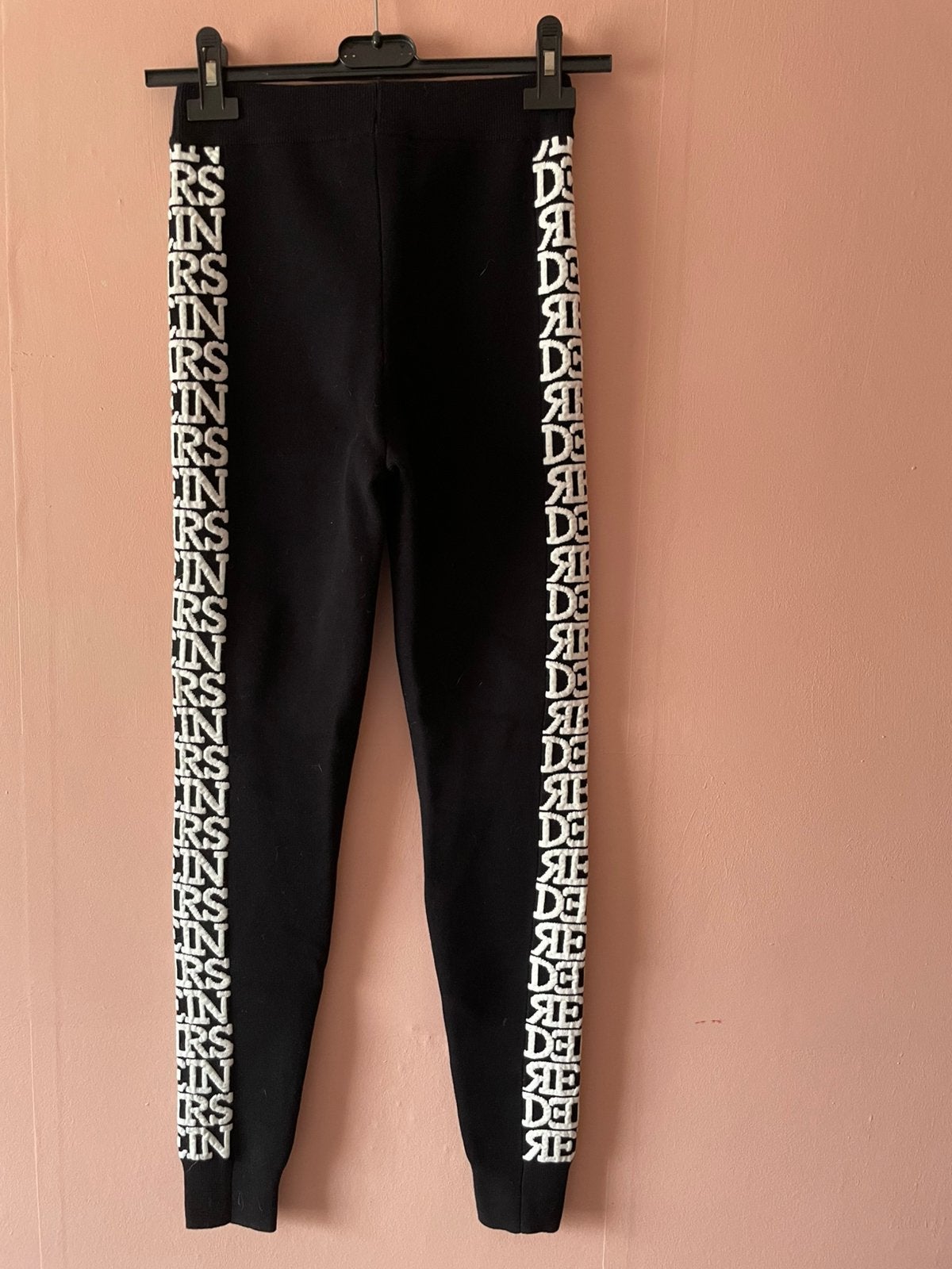 Nieuw! Reinders zwarte legging broek met bies maat 34/36, Kleding | Dames, Legging, Maat 36/38 (S), Verzenden, Zwart