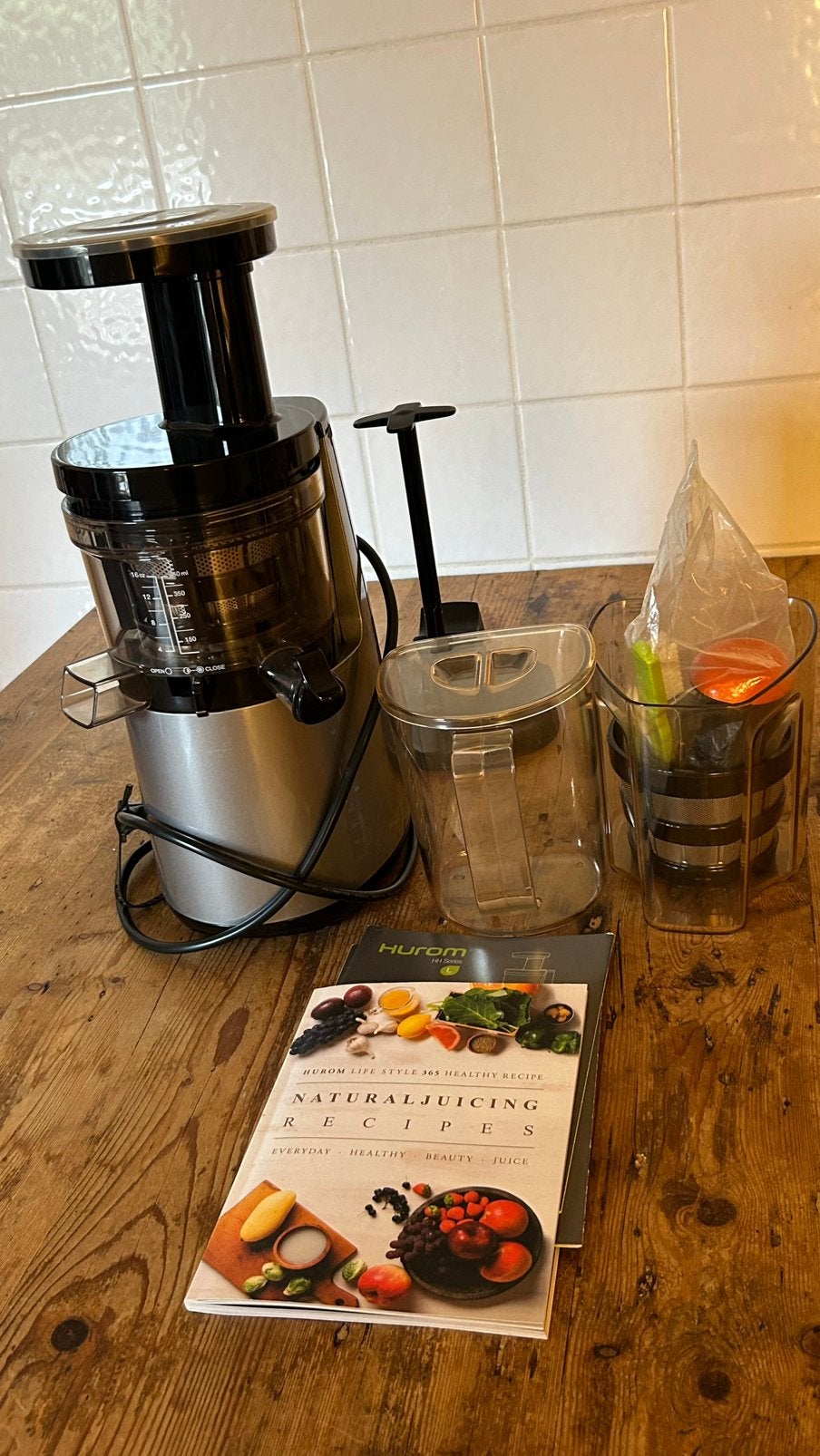 Hurom slowjuicer, zilverkleurig., Ophalen, Slowjuicer