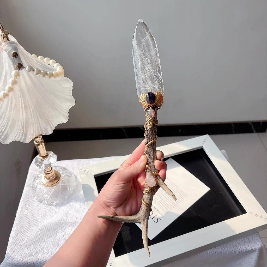 Herten Spirit Staf - Handgemaakt met Natuurlijke Kristallen, Verzenden