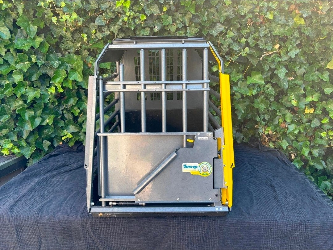 TE HUUR! Verstelbare auto Varicage hondenbench., Ophalen of Verzenden, Zo goed als nieuw, 75 tot 110 cm, 65 tot 100 cm
