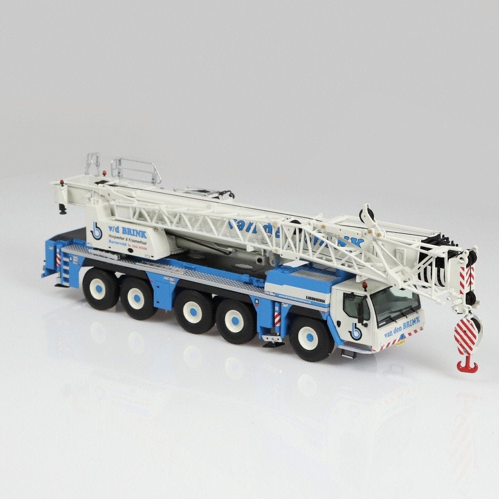 NZG
Liebherr LTM1250-5.1 Van den Brink
Kraan 1:50 Nieuw, Ophalen of Verzenden, Nieuw, Hijskraan, Tractor of Landbouw, NZG