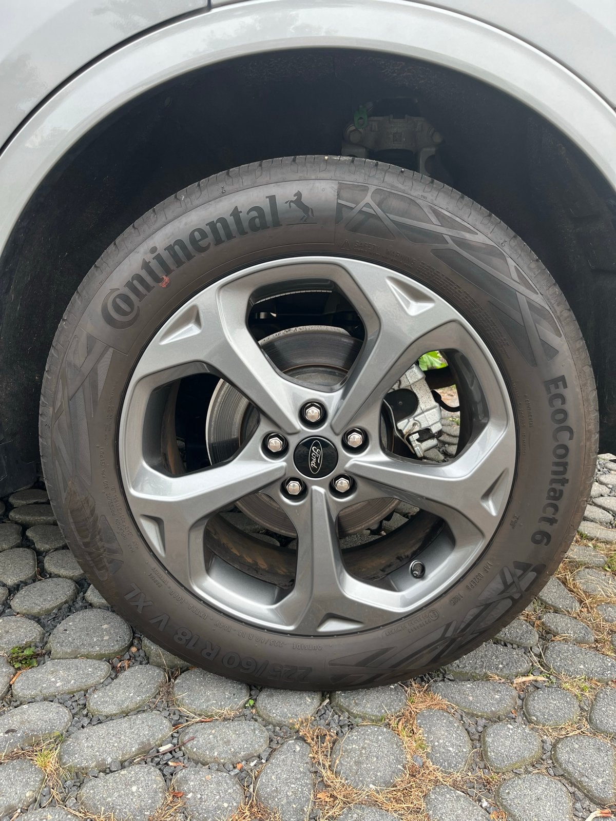 Ford Kuga 18 inch velgen met Continental EcoContact 6 banden, Auto-onderdelen, 18 inch, Gebruikt, Banden en Velgen, Ophalen of Verzenden