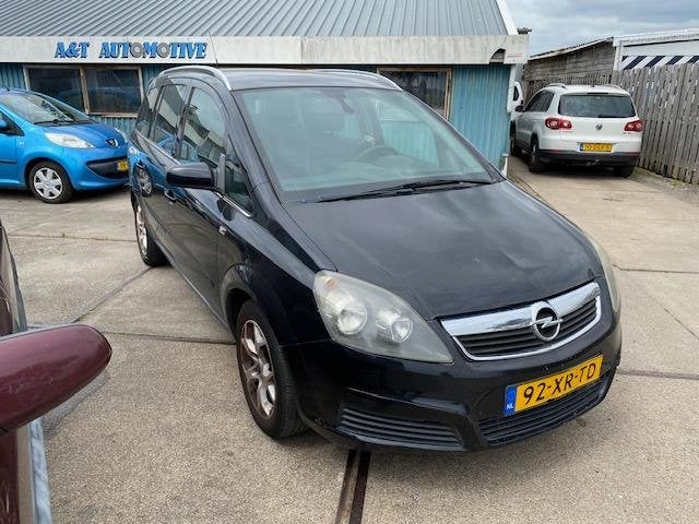 Opel Zafira 2.2 Cosmo 2007 En Zafira uit 2003 samen €1250,, Auto's, Voorwielaandrijving, Stof, Gebruikt, Zwart