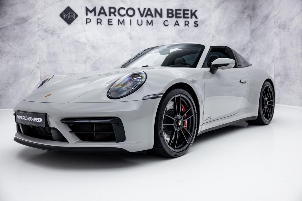 Porsche 911 992 Targa 3.0 4 GTS | Bose | Carbon | Krijt | PD, 12 maanden, 4 stoelen, Vierwielaandrijving, 480 pk