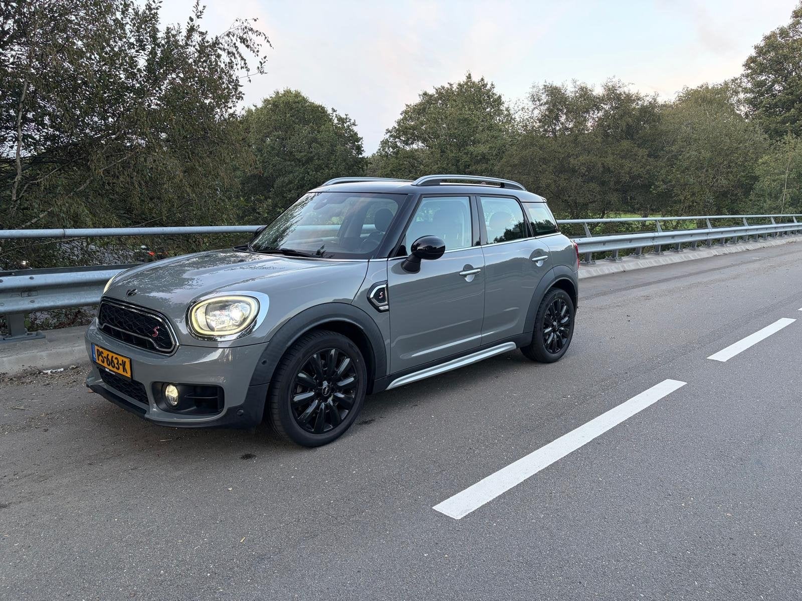 Mini Countryman 2.0 192pk Aut. 2017 Grijs, 1435 kg, Origineel Nederlands, 75 €/maand, Particulier