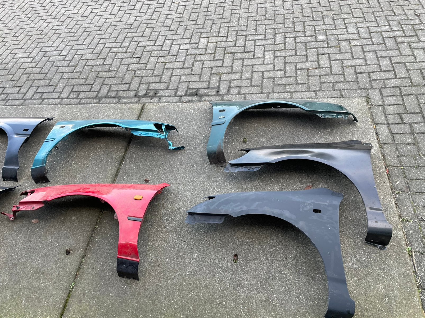 Toyota corolla starlet carina celica voorschermen, Auto-onderdelen, Carrosserie en Plaatwerk, Ophalen, Voor, Toyota, Bumper
