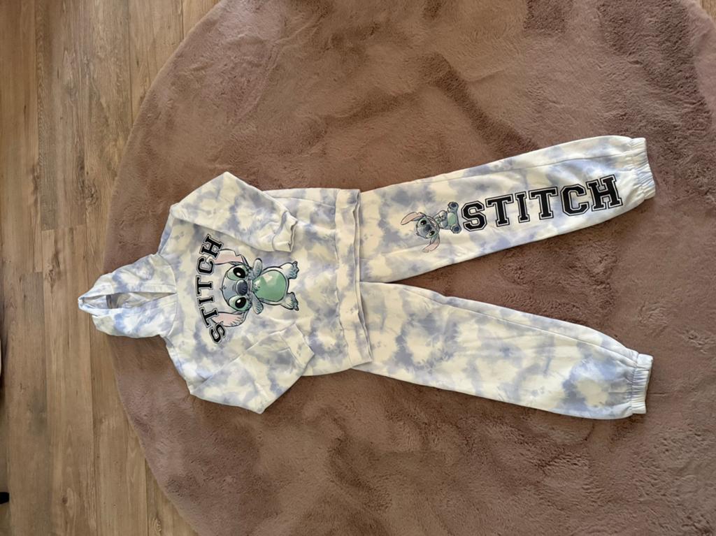 Stitch meisjes Joggingpak / huispak maat 146, Ophalen of Verzenden, Zo goed als nieuw, Meisje