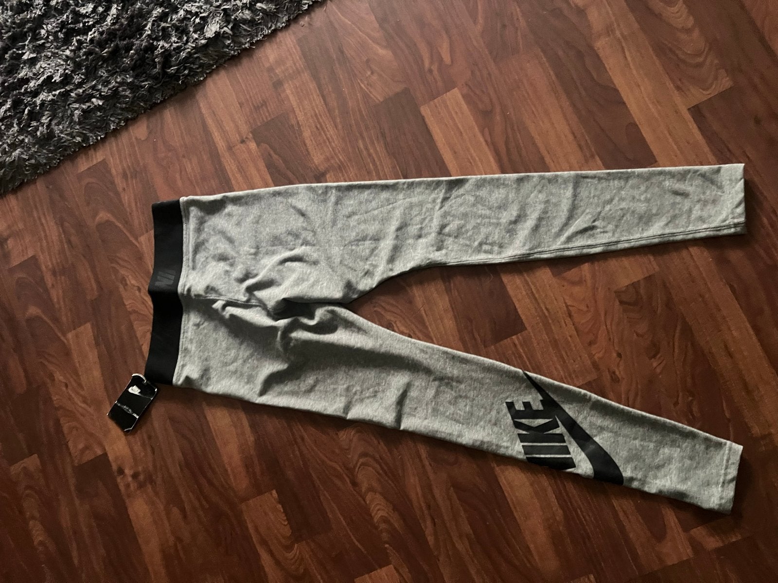 Nieuwe Nike Legging Grijs Maat S met label, Kleding | Dames, Leggings, Maillots en Panty's, Legging, Maat 36/38 (S), Nieuw, Ophalen of Verzenden