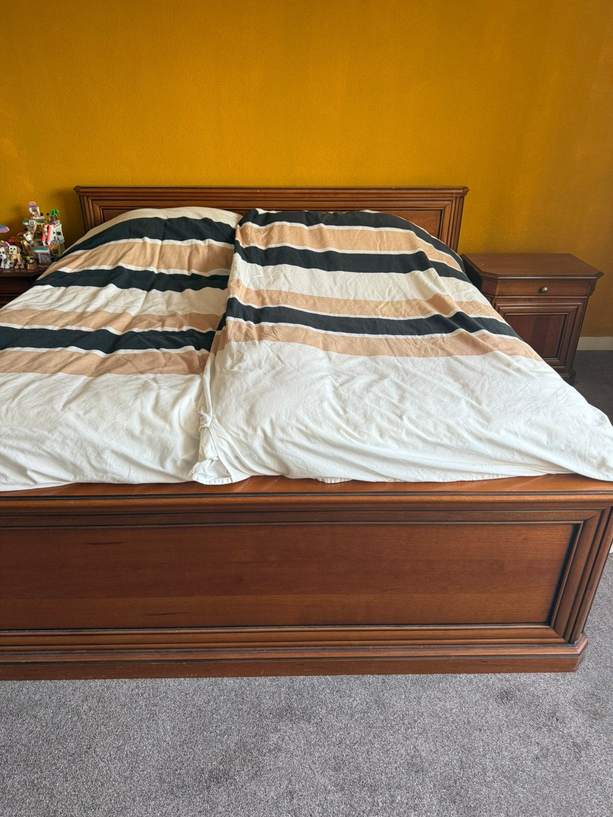 Bed 180 x 200 met electrische verstelbare lattenbodem, Huis en Inrichting, Ophalen, Gebruikt, Tweepersoons