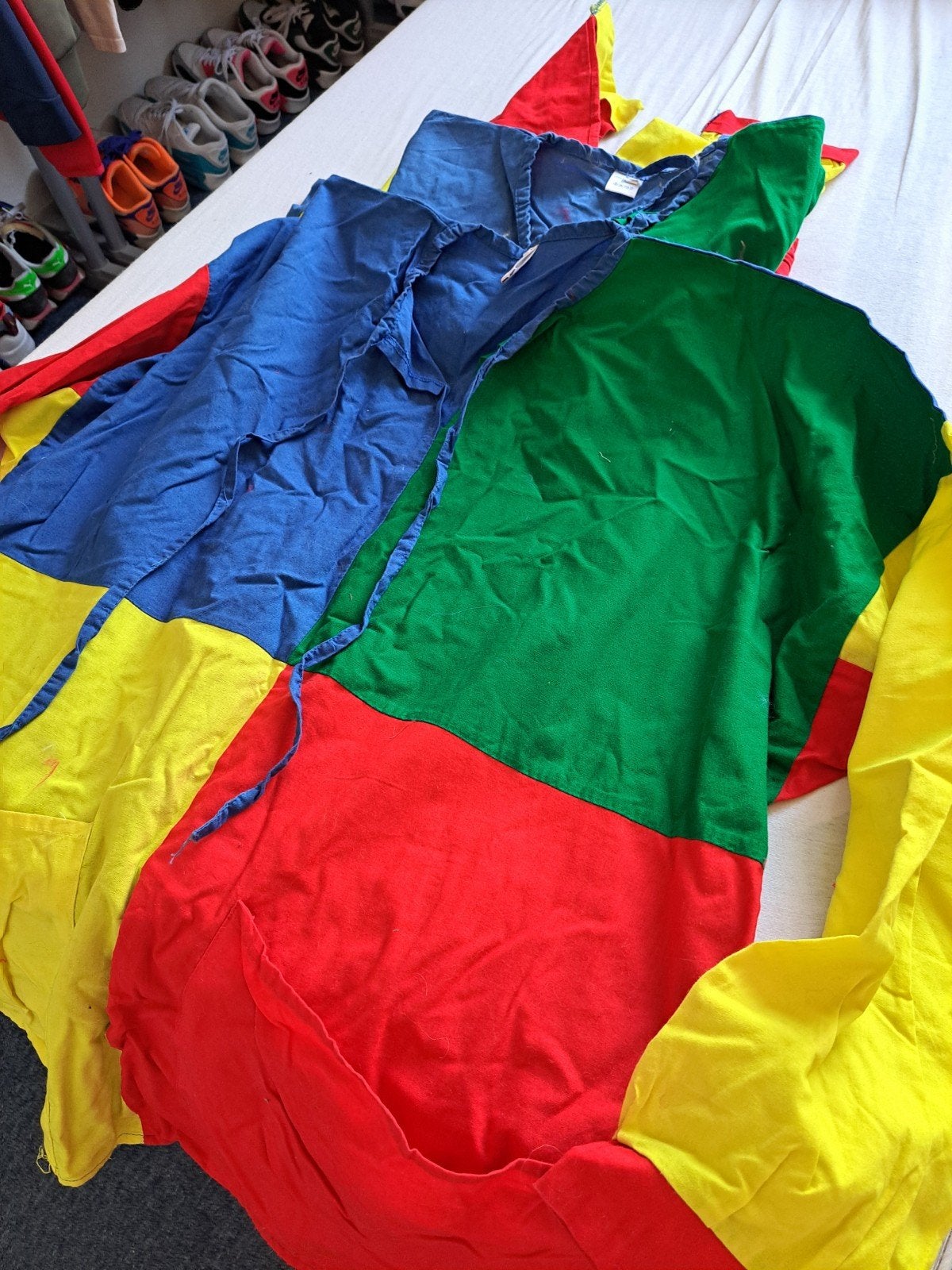 2 Carnavalspakken Maat XL - Kleurrijk en Feestelijk, Carnaval, Maat 46/48 (XL) of groter, Ophalen of Verzenden, Kleding