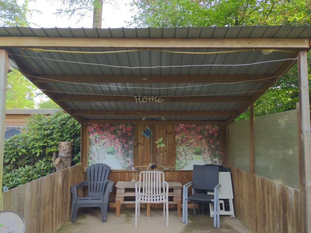 Houten overkapping met metalen dak, Tuin en Terras, Tuinhuizen, 250 tot 500 cm, Overige typen, Ophalen of Verzenden, Zonder ramen