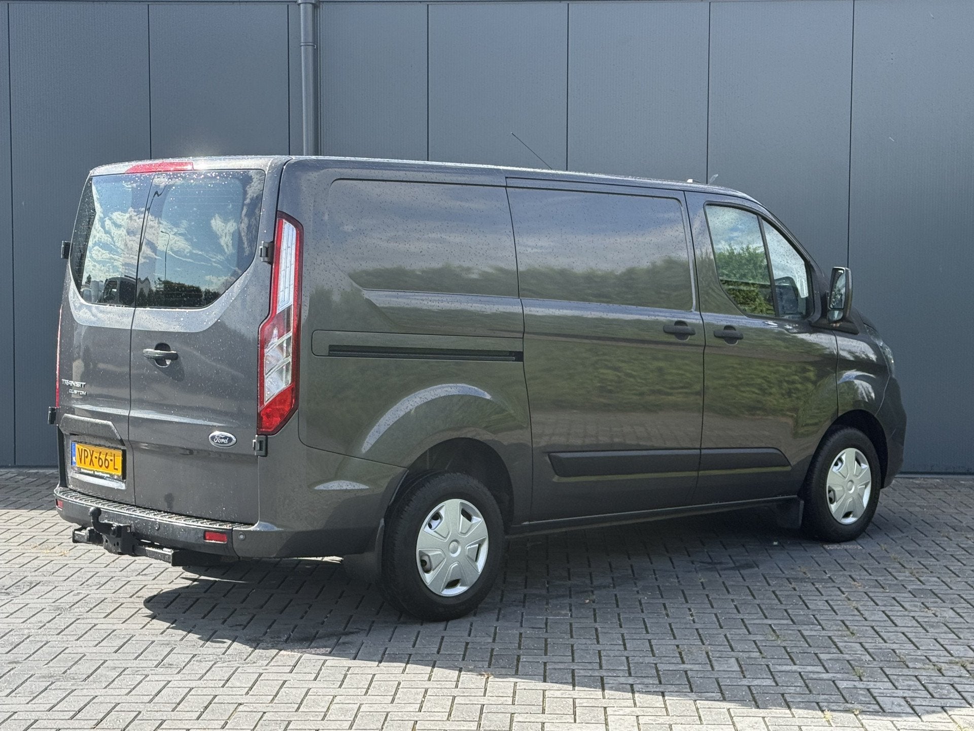Ford Transit Custom 2.0 TDCI / L1H1 / 1e EIG / AIRCO / CRUIS, Voorwielaandrijving, 15 km/l, Euro 6, 4 cilinders