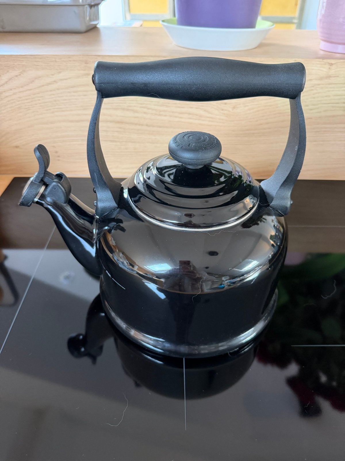 Le Creuset fluitketel 2.1L zwart, Witgoed en Apparatuur, 2 liter of meer, Ophalen of Verzenden, Gebruikt