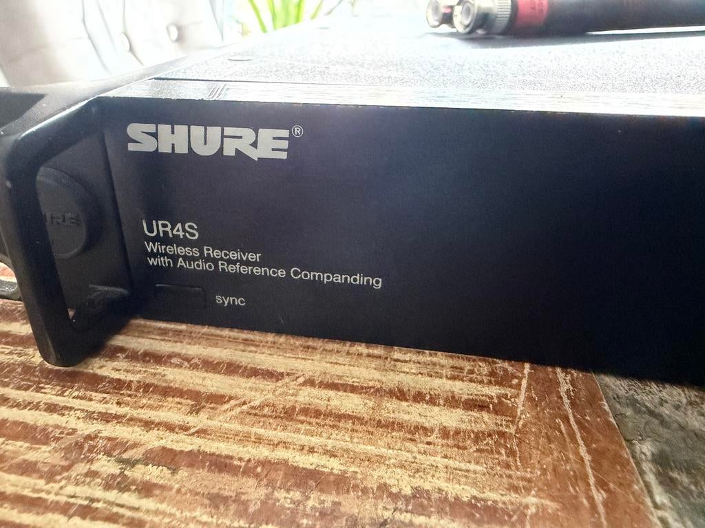Shure ur4s set, Muziek en Instrumenten, Microfoons, Ophalen, Zo goed als nieuw, Zangmicrofoon