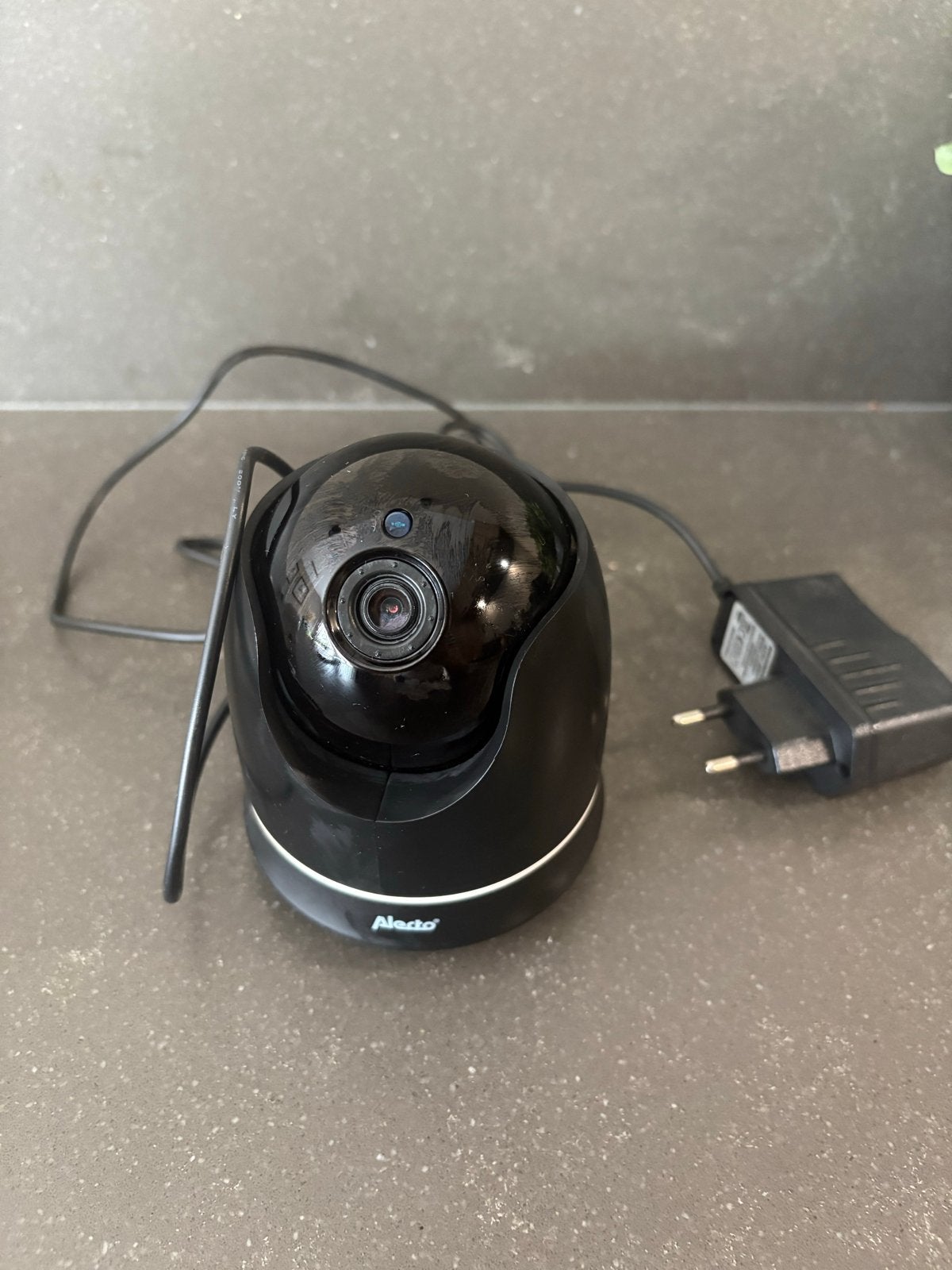 Alecto DVC-155ip IP-camera, Ophalen of Verzenden, Zo goed als nieuw, Binnencamera