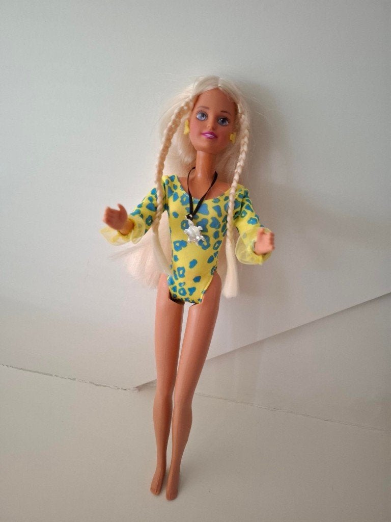 Sindy pop van Hasbro, Ophalen of Verzenden, Zo goed als nieuw, Pop