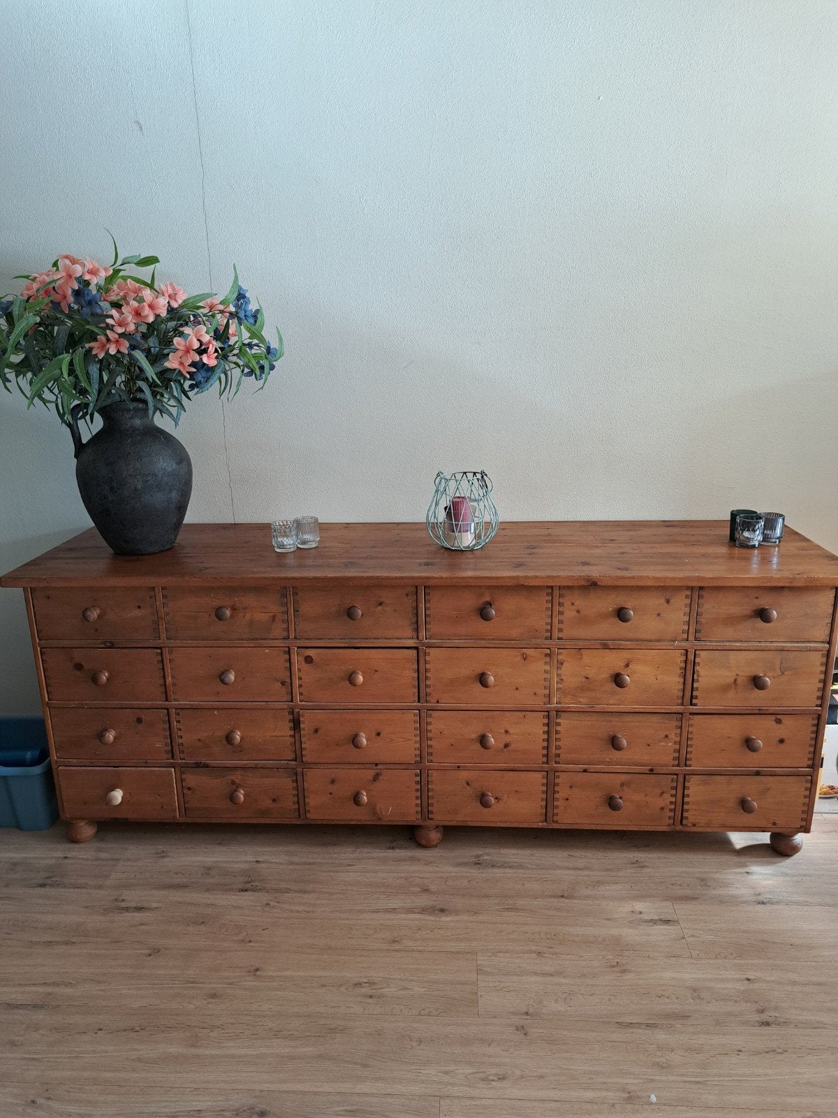 Grenen Dressoir / TV Kast met 18 Lades en 2 Kleplades, Huis en Inrichting, Ophalen, Gebruikt, Landelijk, Robuust, 200 cm of meer
