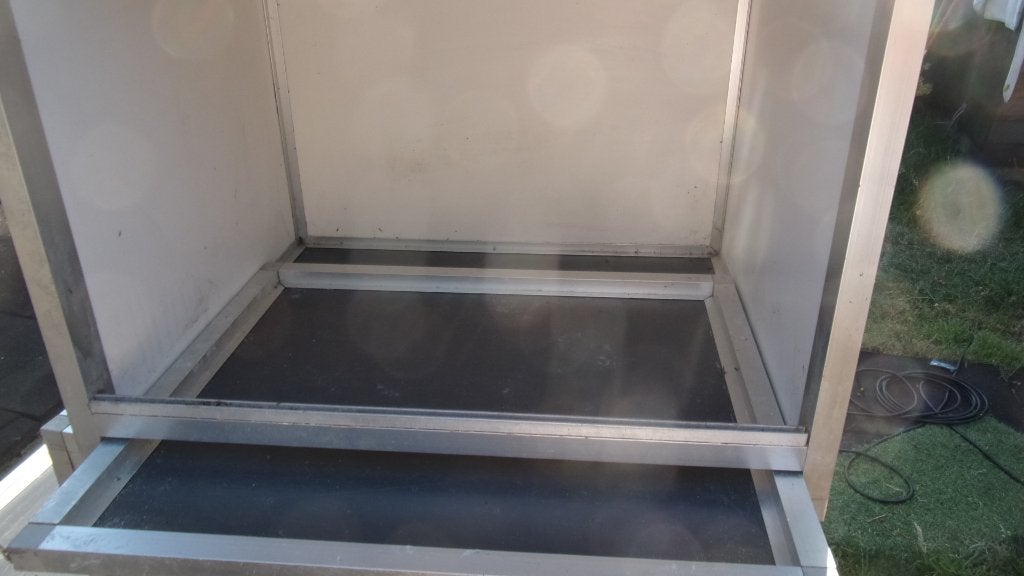 trespa /aluminium vogelhokjes met lades, Dieren en Toebehoren, Ophalen, Gebruikt, Aluminium, Vogelkooi