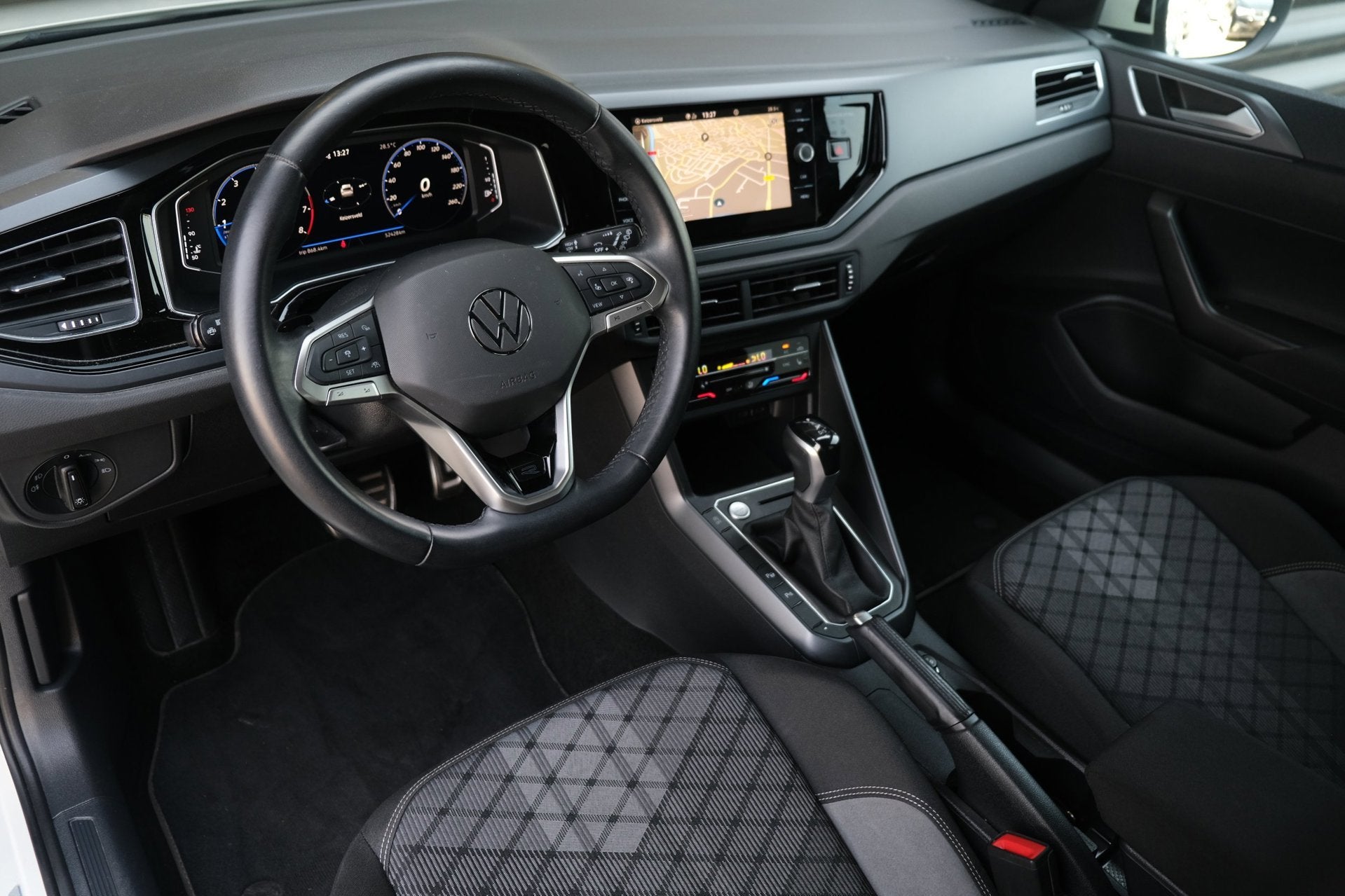 Volkswagen Taigo 1.0 TSI 2x R-Line DSG Ascot IQ Led Cam Navi, 1160 kg, Gebruikt, Origineel Nederlands, Bedrijf