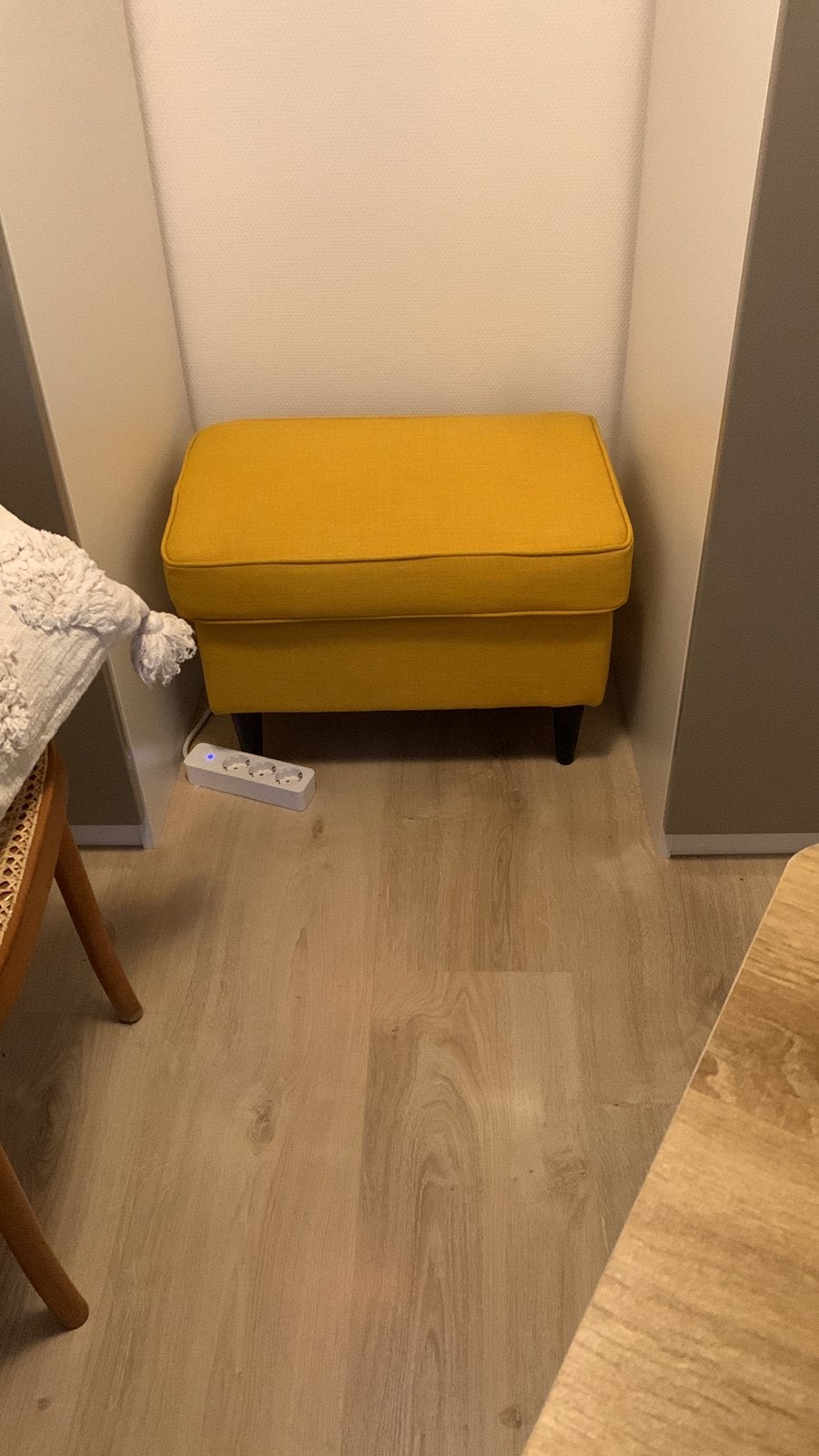 Ikea Strandmon poef geel/beige, Ophalen, Zo goed als nieuw, Rond, Minder dan 50 cm